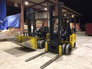 フォークリフト